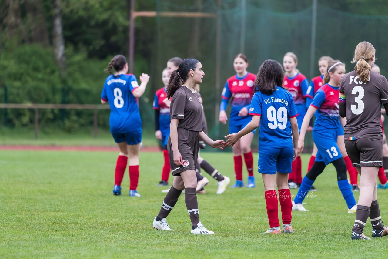 Bild 304 - wCJ VfL Pinneberg3 - St.Pauli : Ergebnis: 2:1